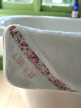 Load image into Gallery viewer, Bathtime Gift Set - Pink Aquarium - Nells Archdale