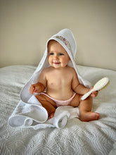 Load image into Gallery viewer, Bathtime Gift Set - Pink Aquarium - Nells Archdale