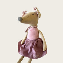 Load image into Gallery viewer, Linen Mouse Girl - Nells Archdale