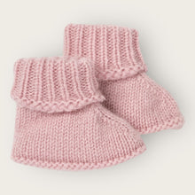 Load image into Gallery viewer, Cashmere Baby Booties - Pink - Nells Archdale
